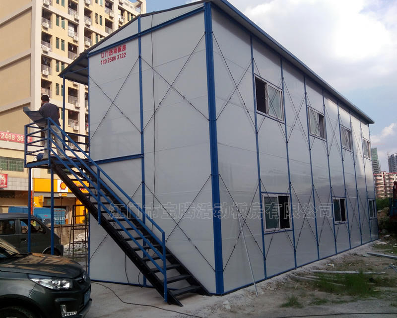 江門(mén)星海灣工地活動(dòng)板房宿舍搭建，為工程完工提供助力！